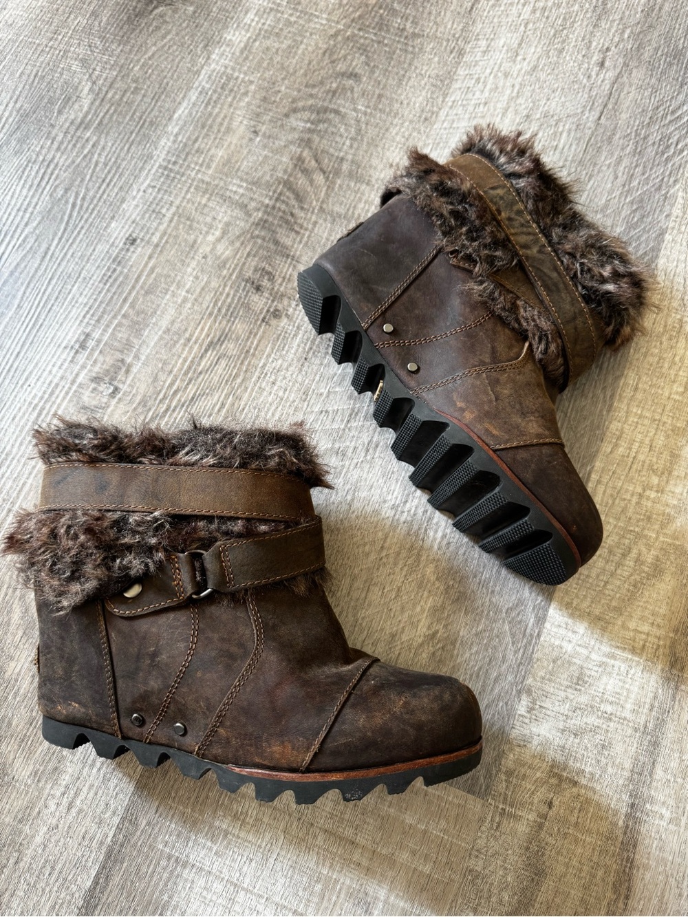 Sorel Joan of Arctic Faux Fur Bootie Brown Leather Heel Shoe Boots Women’s 7